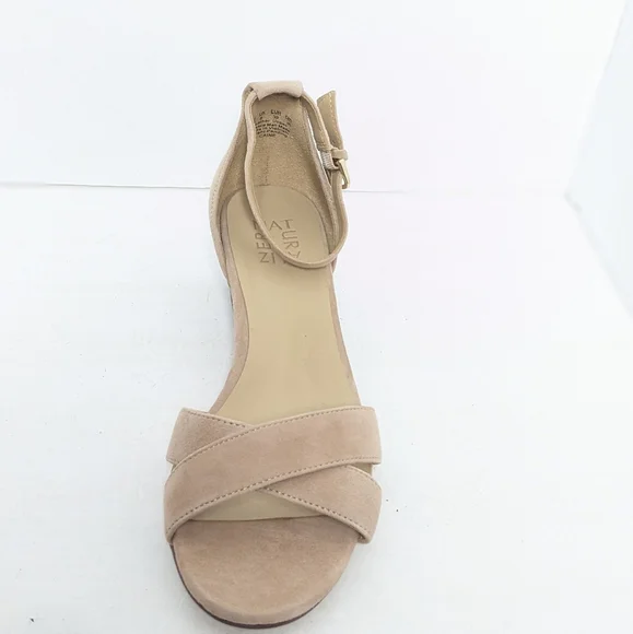 NWOT Naturalizer suede sandals - Picture 5 of 16